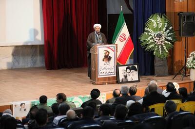  امام جمعه همدان: وحدت حوزه و دانشگاه زمینه‌ساز تحقق تمدن‌سازی نوین اسلامی است