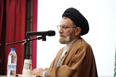  دشمنان همواره درصدد جدا کردن حوزه و دانشگاه بوده‌اند