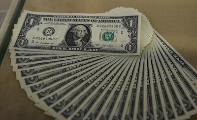 بازار در شوک جابه‌جایی ارزی؛ دولت ۳۰هزار کالا را از اولویت خارج کرد