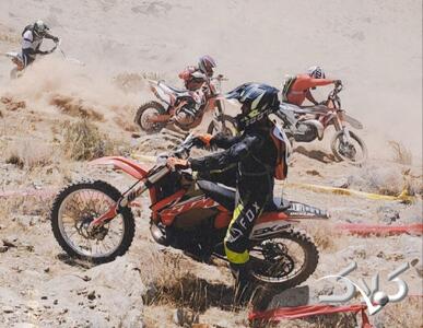 مسابقه موتورسواری عجیب بانوان در کرمانشاه؛‌ همه زمین خوردند! + ویدئو | فقط یک نفر از خط پایان گذشت + ویدئو - مجله اینترنتی کولاک