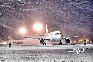 فرود زیبا و بی نقص هواپیمای مسافربری در برف شدید مشهد؛ مهارت خلبان هنگام لندینگ در شرایط خاص را ببینید - مجله اینترنتی کولاک