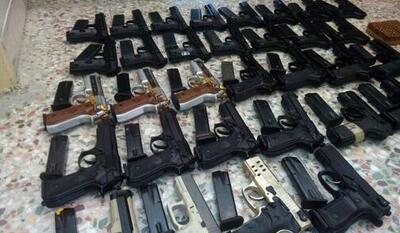 فیلم/ کشف ۱۵۰ کلت خارجی در سیستان‌وبلوچستان