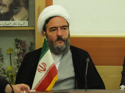  خورشیدی: اقامه نماز جماعت در ادارات عامل تقویت روحیه دینی و اخلاق است