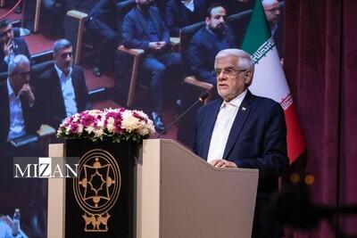 عارف: بازار سرمایه آینه شفافیت اعتماد عمومی به نظام اقتصاد کشور است