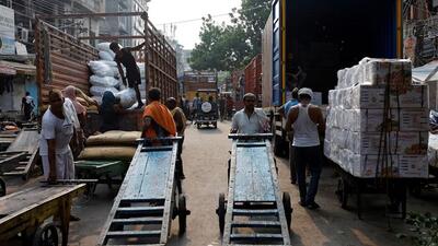 4 چالش توسعه اقتصادی هند | سرمایه‌گذاری هند بر اقتصاد دانش‌محور