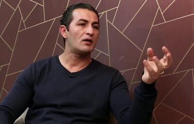 حمایت یک استقلالی از کریم باقری؛ امان از جهل و فراموشی! / عکس - پارس فوتبال