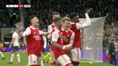 ویدئو: وقتی رقبا توپچی‌ها را خوشحال می‌کنند - پارس فوتبال