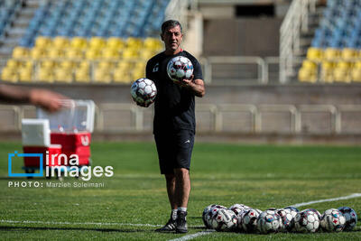 واکنش کریم باقری به حواشی تبریز - پارس فوتبال