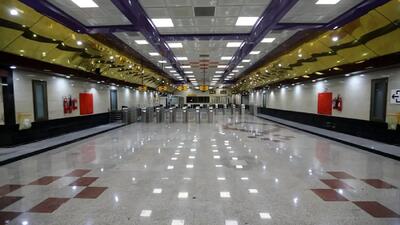 گربه‌ای چند روز است در سقف مترو تهران گرفتار مانده؛ عملیات نجات به نتیجه نرسیده است!