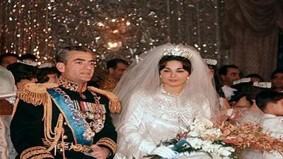  فیلم سفر در زمان  / عروسی شب یلدای محمدرضا پهلوی و فرح دیبا / جشن میلیونی وقتی که مردم قدرت خرید هندوانه چله نداشتند ...