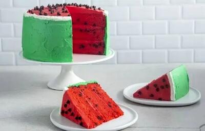 طرز تهیه کیک هندوانه ای تابه ای شب یلدا بدون  فر