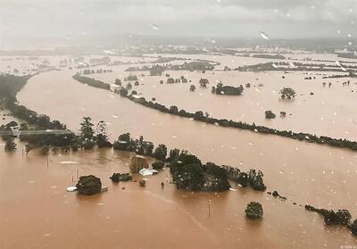  استاندار کرمان: ۱۳۹ روستا درگیر سیل و ۸ شهر دچار آب‌گرفتگی هستند