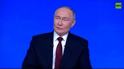 طعنه پوتین به زلنسکی: هنرمند با استعدادی است!