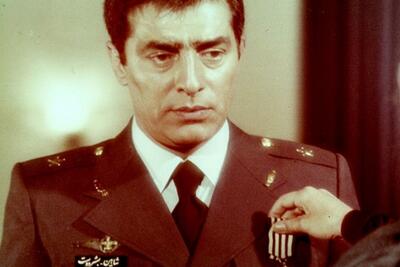  ابلاغ کردند انتقاد نباشد، عکس شاه حتما باشد!/چه‌عاملی فیلمسازها را سمت کلاه‌مخملی‌ها و کاباره می‌کشید؟