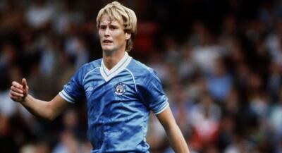 به بهانه درگذشت اگی هاریدی، فاتح لیگ‌های اسکاندیناوی؛ نخستین نروژی تاریخ منچستر سیتی، سرمربی تهاجمی نروژی و وزیر شیلات