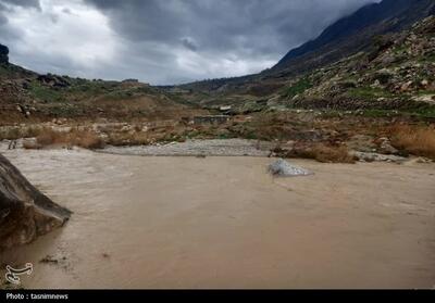 انسداد محور روستایی باغ‌بخشی–دوچاهی خواف به دلیل سیلاب - تسنیم
