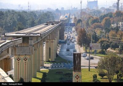 بلاتکلیفی 20 ساله قطار شهری کرمانشاه/ حصار ‌ستون‌های غول‌پیکر/ از تراموا تا مونوریل و دوباره مترو‌! - تسنیم