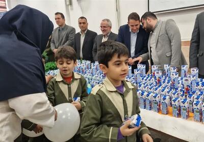 توزیع شیر رایگان برای 8.3 میلیون دانش‌آموز با 6 هزار میلیارد تومان اعتبار - تسنیم