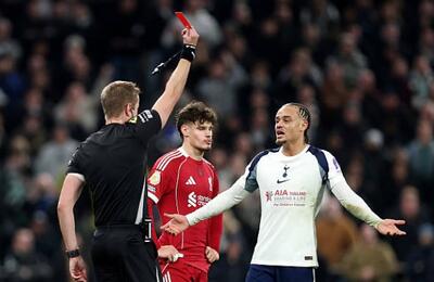 تاتنهام مات و مبهوت: بچه‌گانه‌ترین اخراج ممکن