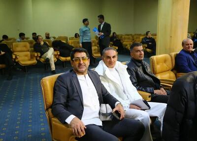 یک پرسپولیسی در جشن 80 سالگی استقلال