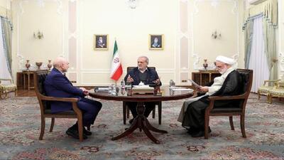 جلسه سران سه قوه به میزبانی پزشکیان برگزار شد