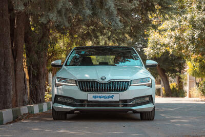 اشکودا سوپرب چه مشخصاتی دارد؟