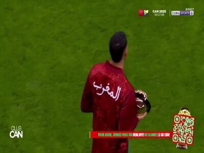 رونمایی اشرف حکیمی از توپ طلای آفریقا، پیش از بازی مراکش - کومور