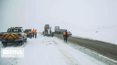 انسداد برخی محورهای مواصلاتی در شمال و جنوب کشور/ داشتن تجهیزات زمستانی الزامی است