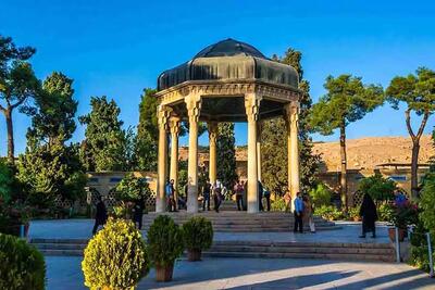 فال حافظ امروز: نیست در شهر نگاری که دل ما ببرد / تحلیل شعر و پیام‌های معنوی / نکات طلایی برای روزتان | اندیشه قرن