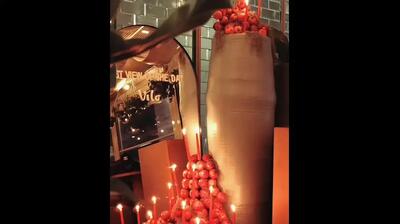  دکور یلدایی کافه مینا مختاری و بهرام رادان با تم ترکیبی ایرانی و خارجی (فیلم)