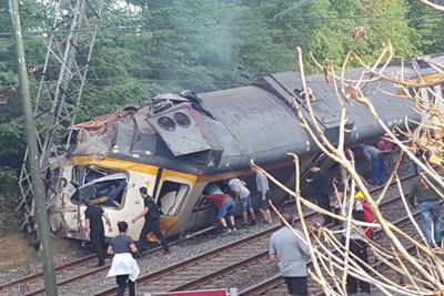  اتفاق عجیب در هند؛ برخورد قطار با گله فیل‌ها و خروج پنج واگن از ریل! (فیلم)