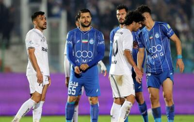 زوج خط دفاعی استقلال در هاله‌ای از ابهام