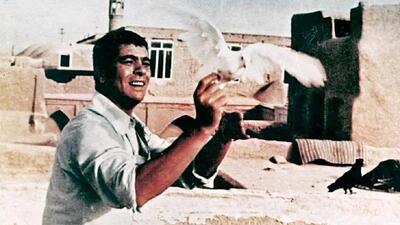  تاریخ وبگردی | عکس قدیمی «نوش آفرین» در 18 سالگی در کنار بهروز وثوقی سال 53