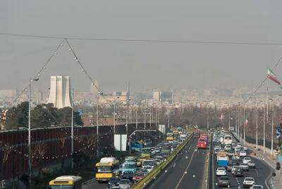 وضعیت هوای تهران نارنجی و آلوده است