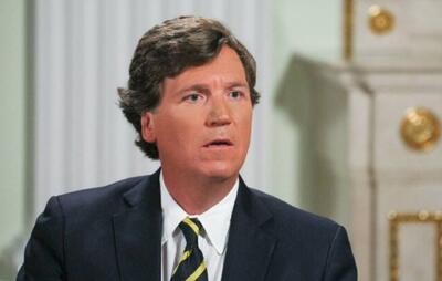  جنجالی که تاکر کارلسن، مجری سابق فاکس نیوز در جنبش  ماگا به راه انداخت