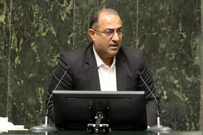 فاطمی، نماینده مجلس: دولت پیشنهاد داده که افزایش حقوق‌ها را در حد ۲۰ درصد نگه دارد؛ این نقض قانون است و زیر بار آن نخواهیم رفت