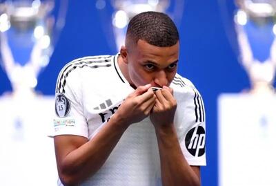 واکنش امباپه به تکرار رکورد رونالدو