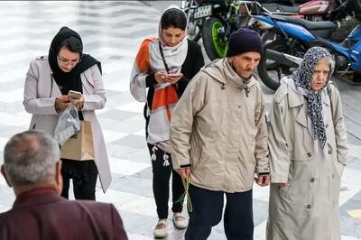 چرا باید چهار چشمی مراقب موبایلمان باشیم؟