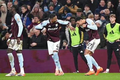 برد ۲-۱ استون ویلا مقابل منچستر یونایتد؛ شلیک به قلب شیاطین