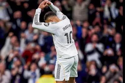 واکنش رونالدو به خوشحالی خاص امباپه پس از رسیدن به رکوردش (عکس)