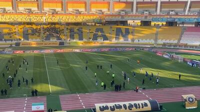 گرم کردن دو تیم سپاهان و خیبر پیش از آغاز دیدار جام حذفی