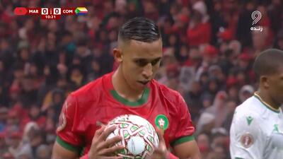 مهار پنالتی سوفیان رحیمی توسط دروازه‌بان کومور