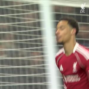 ویدئو: درخشش خیره‌کننده هوگو اکیتیکه با پیراهن لیورپول