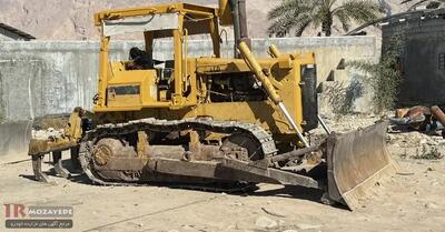 حراج بیش از 10 دستگاه ماشین الات سنگین و متفرغه (سهامی خاص) شامل :  سایدبوم کوماتسو  ،  غلطک  و