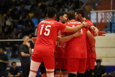 قدرتنمایی شاگردان عطایی در خانه رازین‌ پلیمر؛ فولادسیرجان صدرنشین شد