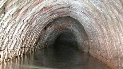 انجام اقدامات اضطراری برای صیانت از قنات جهانی گوهرریز جوپار/ بازگشت جریان آب به مسیر اصلی