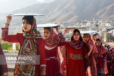  یلدای سنگسری‌ها از مهمانی در اولین یلدای نامزدی تا گره‌گشایی زیبا از گرفتاری فامیل