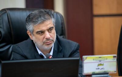  استاندار مرکزی: بانک‌ها باید محرک واقعی توسعه باشند