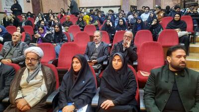  احیای آیین‌های یلدایی با شعرخوانی و حافظ‌خوانی در کتابخانه عمومی آمل