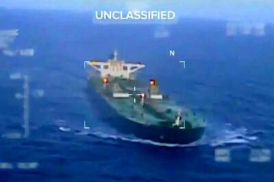 توقیف دومین نفتکش نزدیک ونزوئلا توسط آمریکا/ کشتی در حال انتقال نفت ونزوئلا به سمت چین بود
